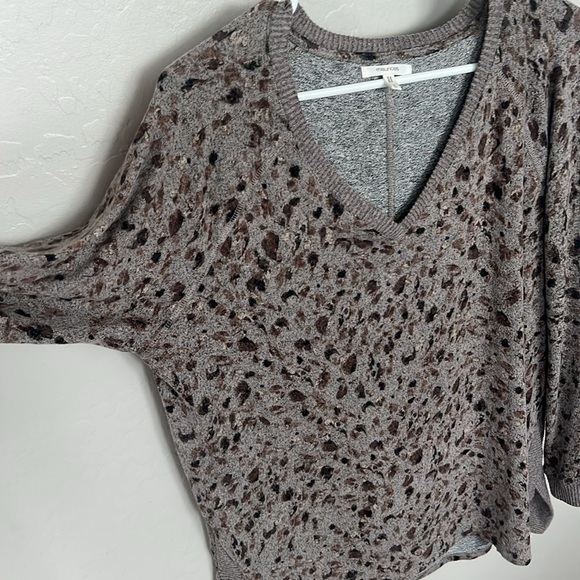 Maurices Sweater - Picture 5 of 7